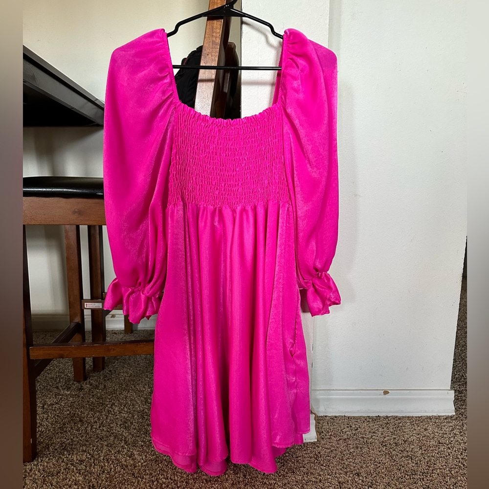 Women’s dress, can be off the shoulder if preferred.